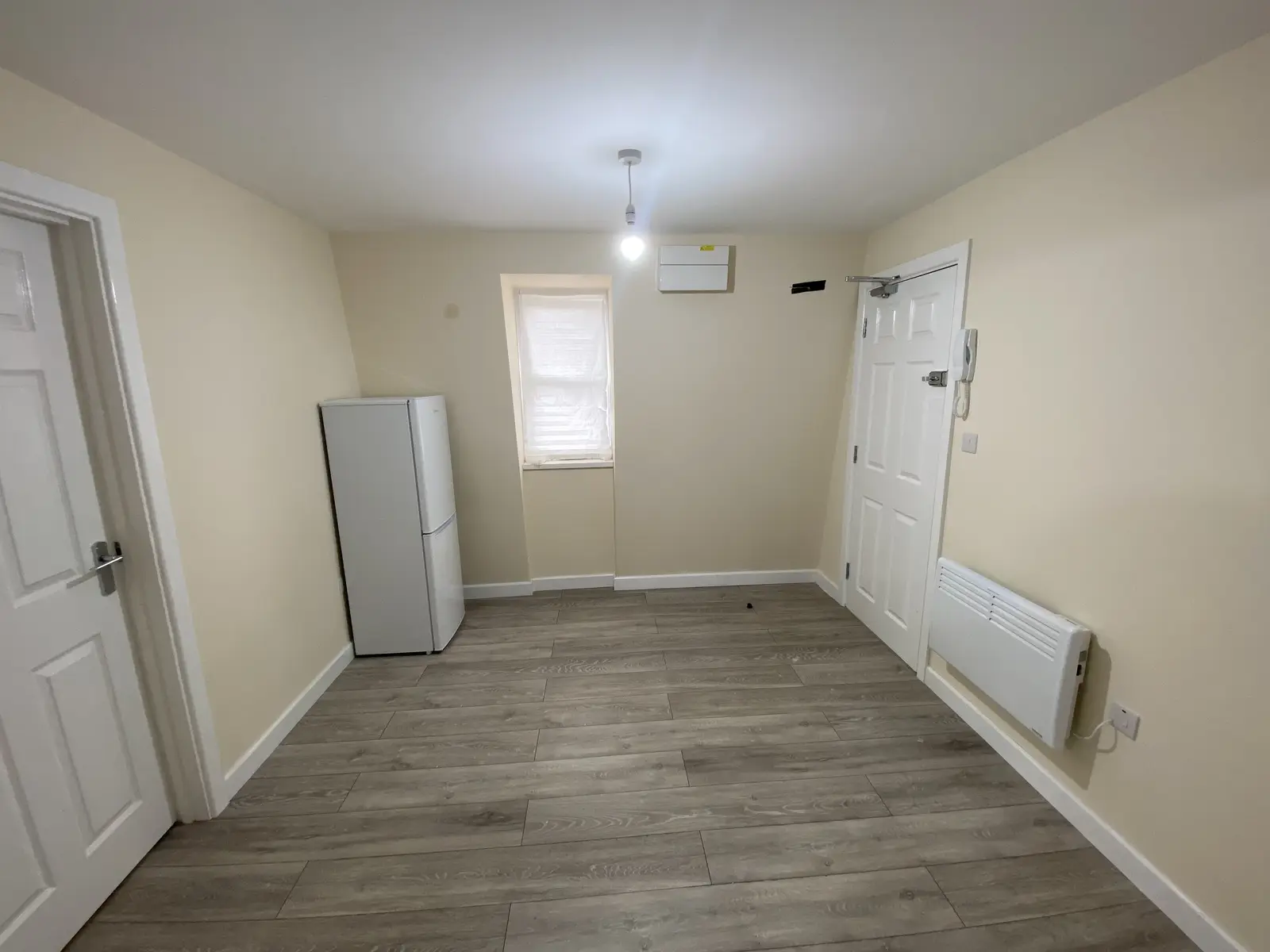 1-bed Flat apartment, Flat 16, York House, detail photograph