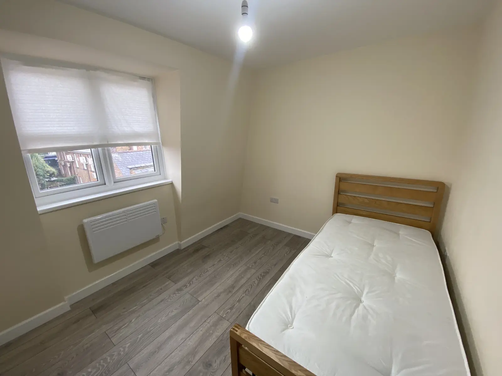 1-bed Flat apartment, Flat 16, York House, photograph 5