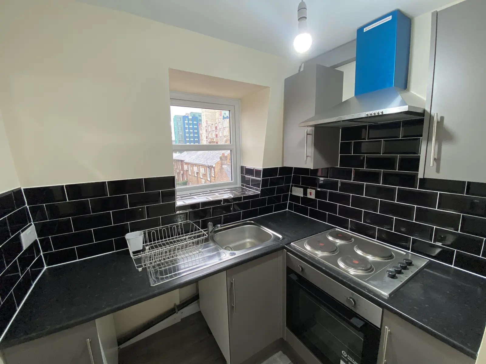 1-bed Flat apartment, Flat 16, York House, photograph 10