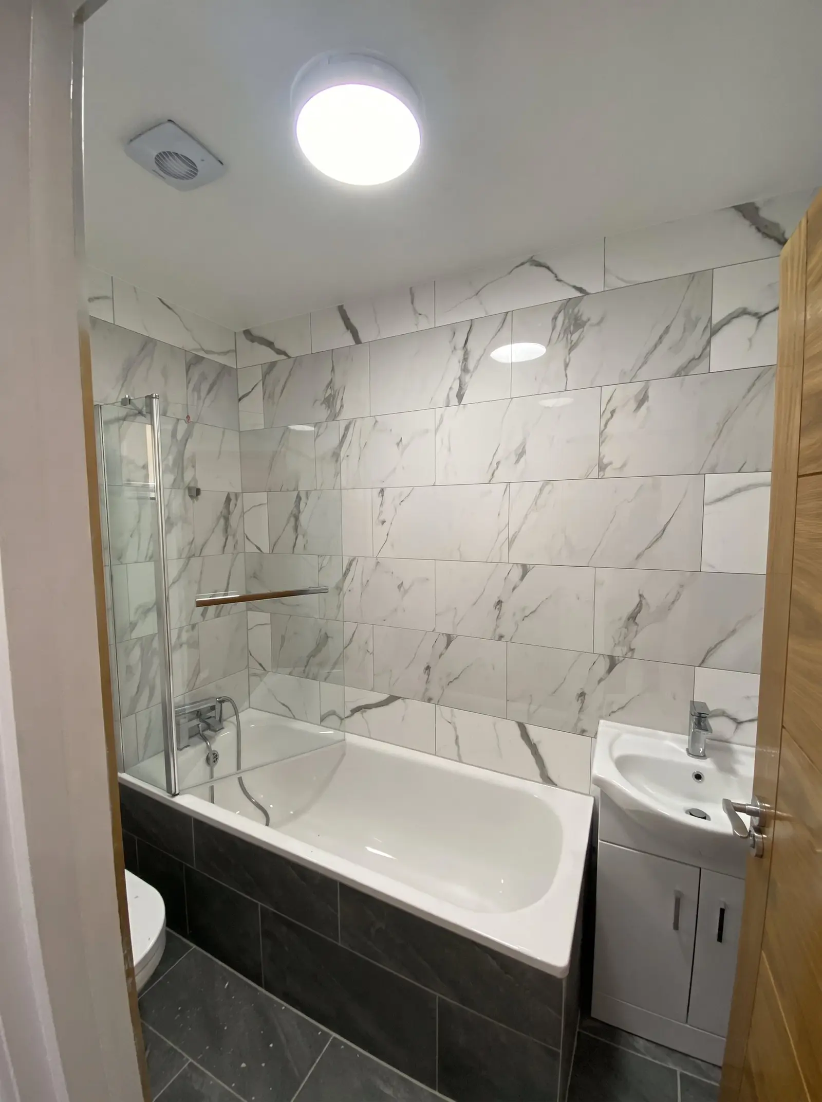 2-bed Flat apartment, 368C Green Lanes, photograph 6