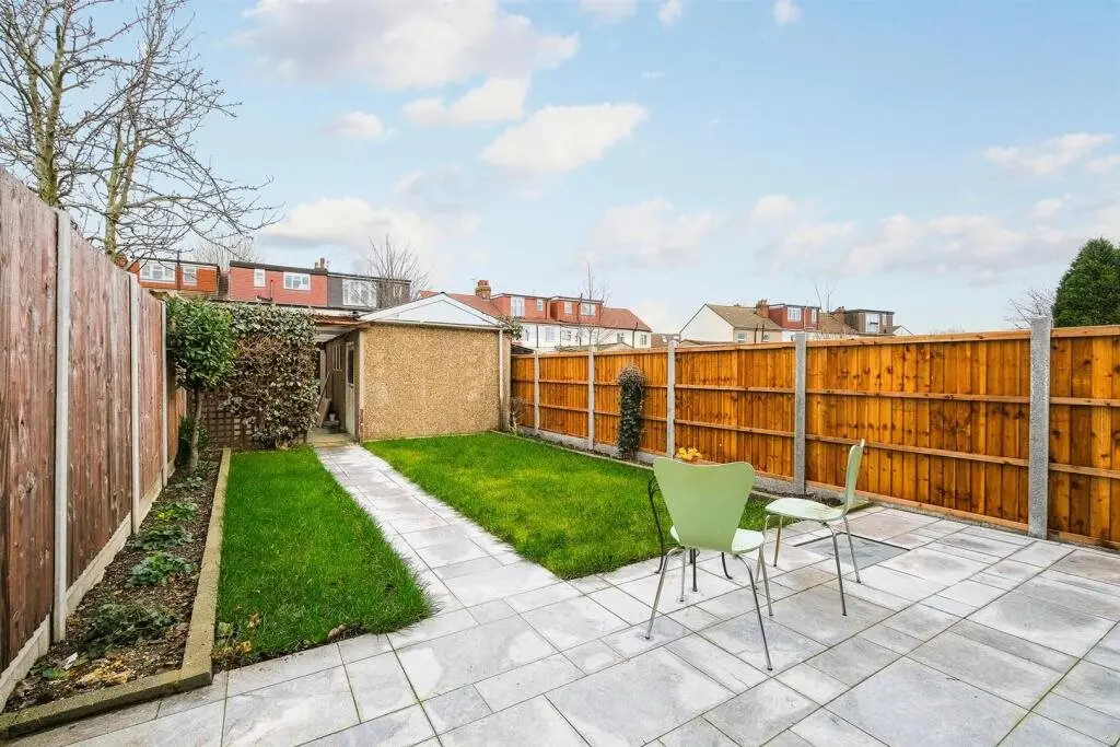 4-bed Terraced house, 54 Marmion Avenue, photo: Garden